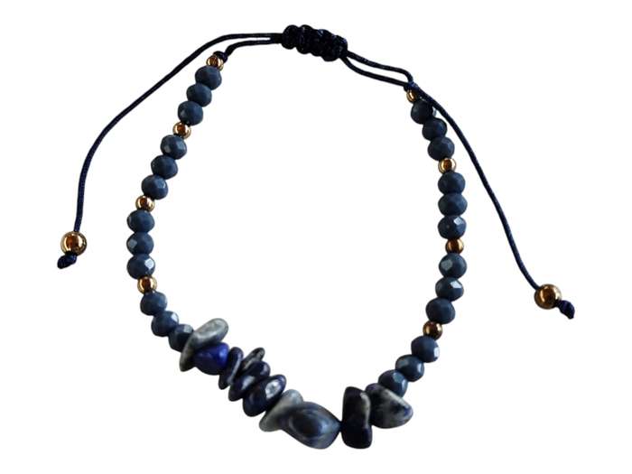 Lapis lazuli chips w glass beads bracelet, adjustable