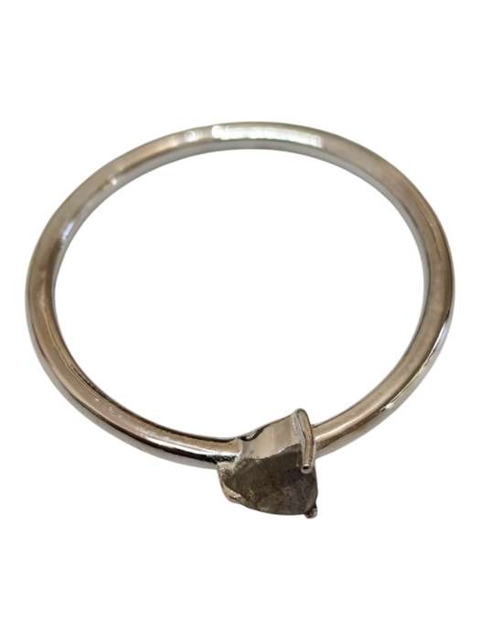 Labradorite ring in 925 silver, trillion, size 8