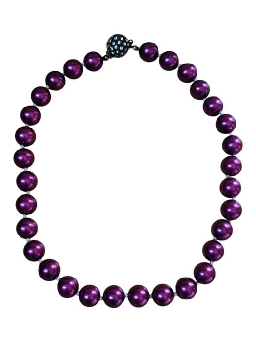 Dark plum color Shell pearl necklace with bronze color screw in ball clasp, round, 52cm