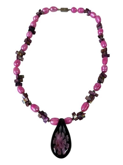 Pink color freshwater ringed pearl necklace with magenta shell spacer beads with floral glass pen...