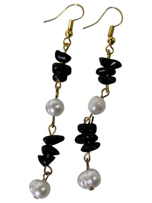 Black obsidian chips w pearl earrings, gold base, 75mm