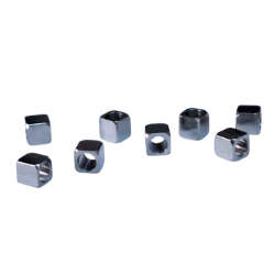 8 x Stainless steel cube beads, 3 x 3mm