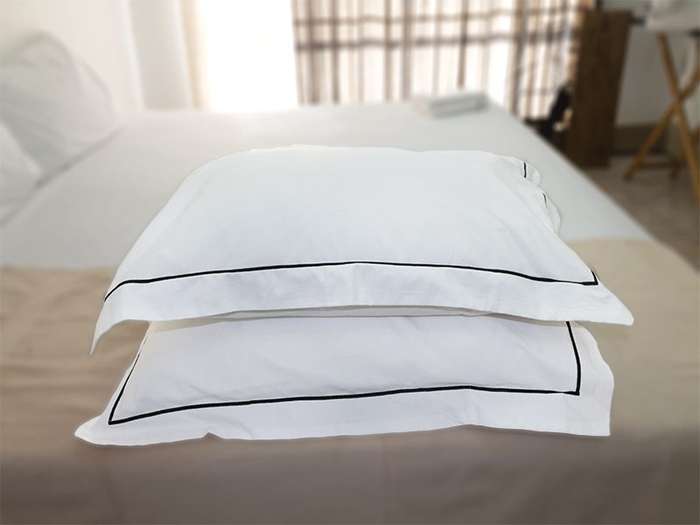 Rey's Fine Linen - Egyptian Collection - Oxford Satin Stitch Pillow Cover Set