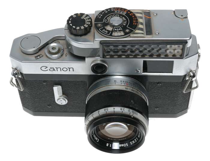 Canon P Camera rangefinder with Leica screw mount 1.8/50mm lens cased