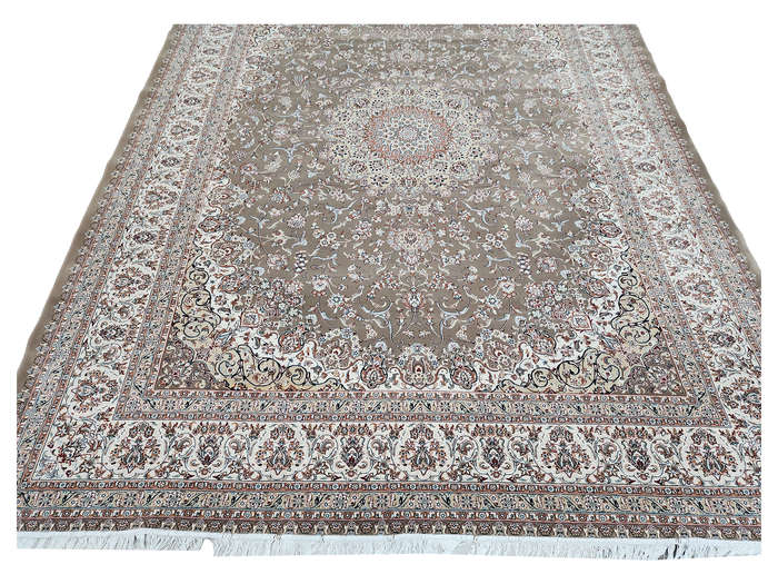 Beautiful Persian Kashan Carpet - 400 x 300 CM