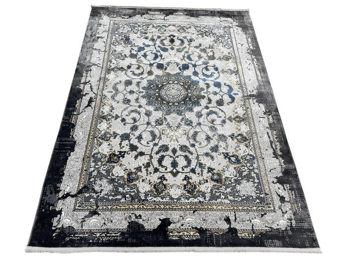 Stunning Isfahan Machine Made Carpet - 230 x 160 CM