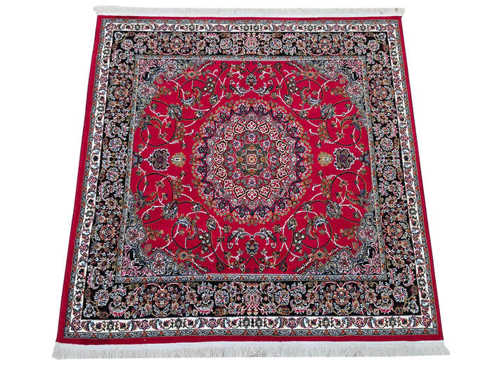 Persian Square Machine Made Carpet - 150 x 150 CM