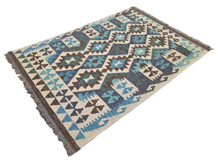 Stunning Afghan Handwoven Kilim 179 x 124 CM