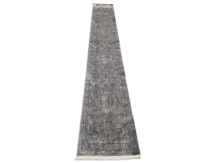Fine Vintage Style Passage 5 Meter Runner - 500 x 80 CM