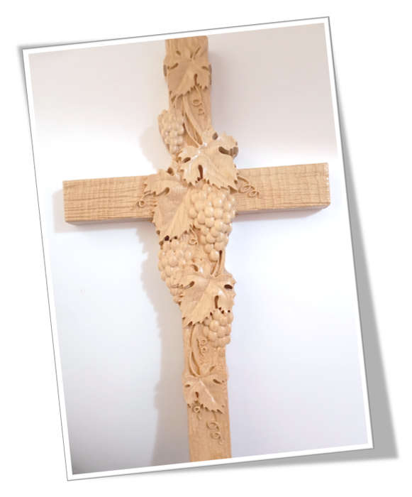 34.5cm Vines & Grapes Wall Cross in Beechwood