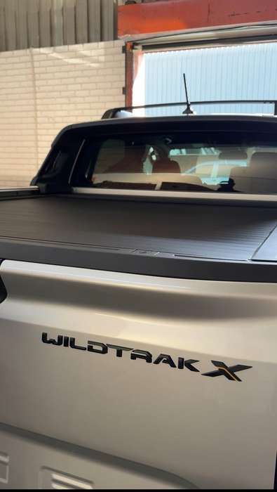 AR-Line Electric Roller Box Shutter for Ford Wildtrack Double Cab