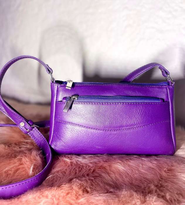 Abi sling bag (Ready to ship)