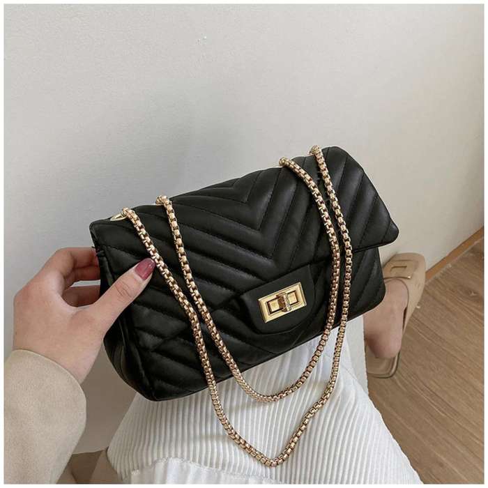 Chain Crossbody Shoulder Square Bag.