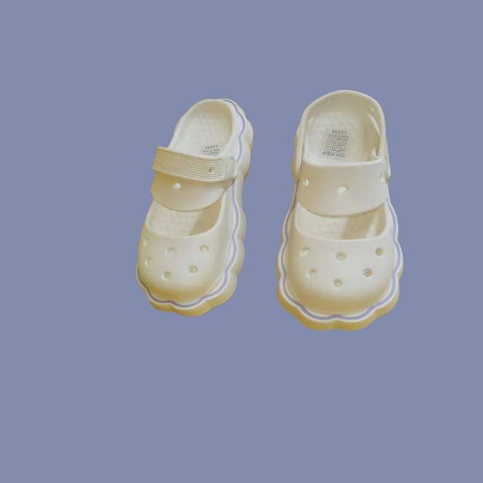Women Non-slip Cut Out Multi-way Wear Clogs.
