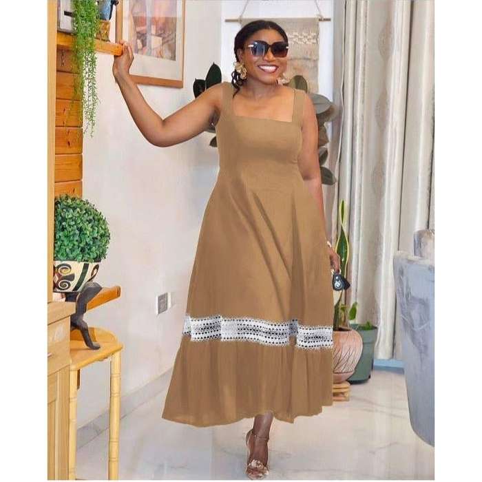 Plus Size Elegant Guipure Lace Panel Cami Dress