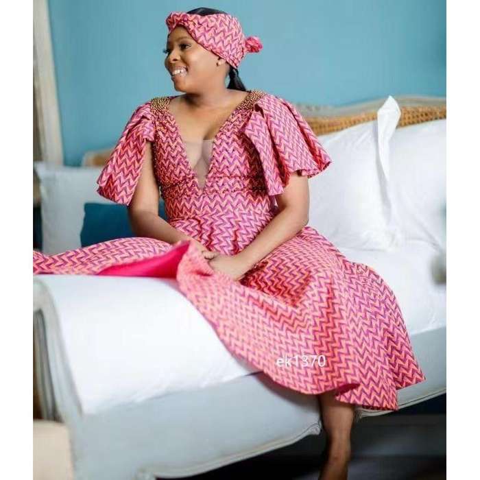 Plus Size Short Sleeve V-Neck  Ankara Midi Dress