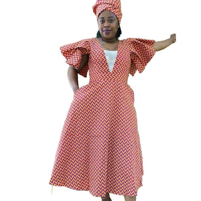 Plus Size Short Sleeve V-Neck  Ankara Midi Dress