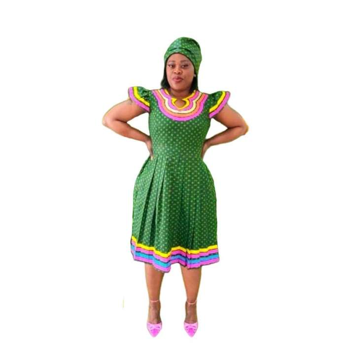 African V-neck Short Sleeve Traditional Dress