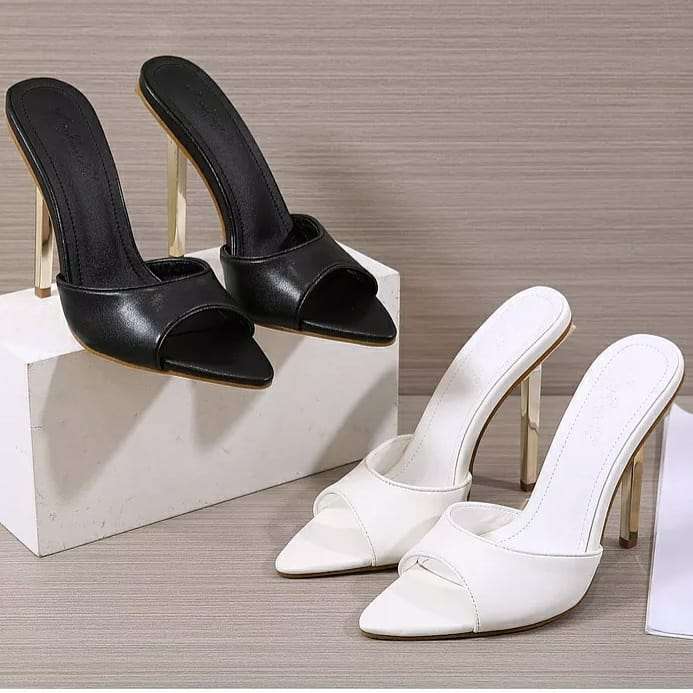 Flip flops Pointed toe Party shoes.