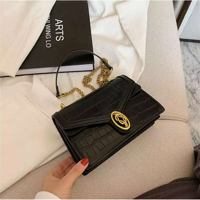 Crocodile Pattern Chain Crossbody Bag