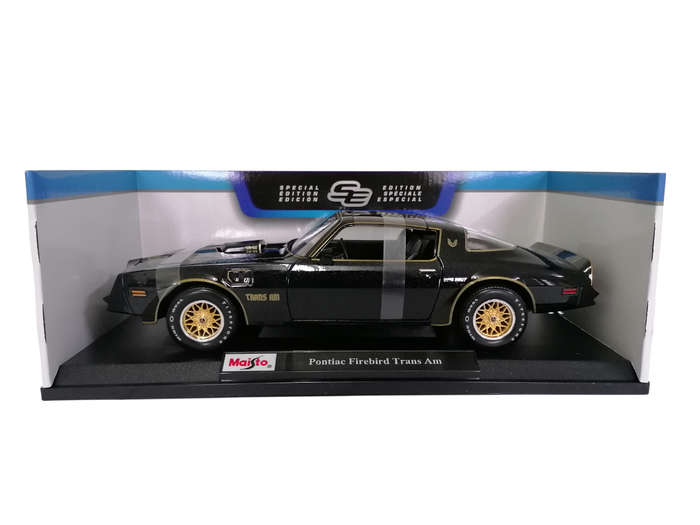 Maisto Pontiac Firebird Trans Am 1:18 Model