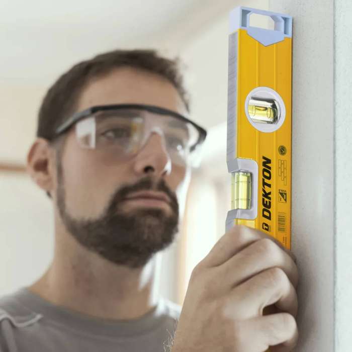 DEKTON 12" Builders Level