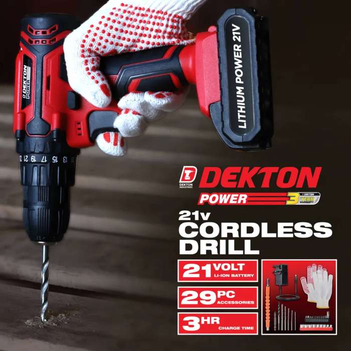 DEKTON 21v Cordless Drill with Accessories and BMC