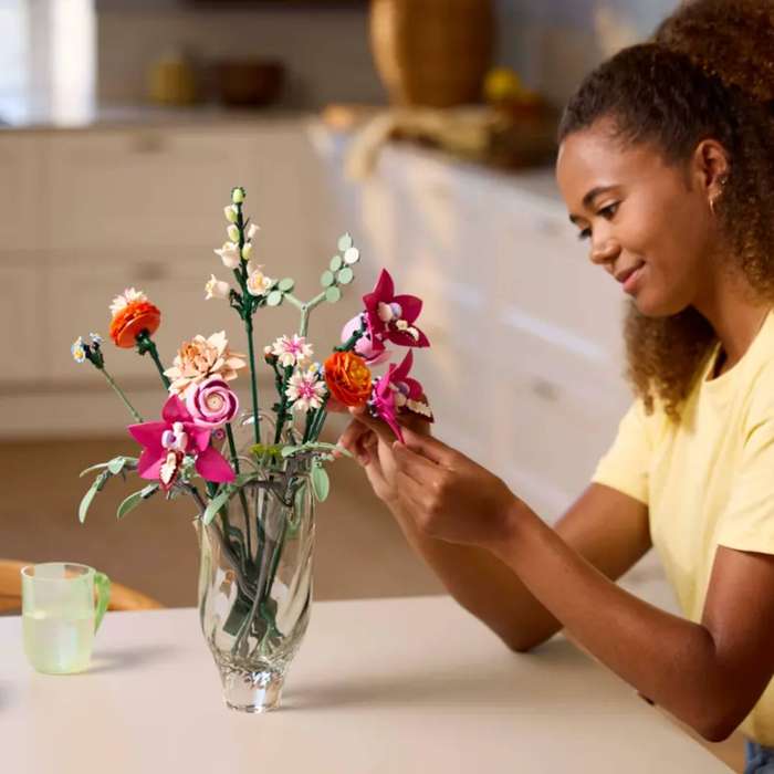 LEGO 10342 Botanicals Pretty Pink Flower Bouquet