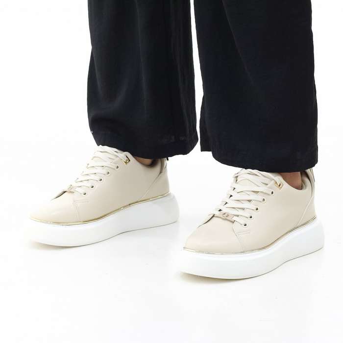 Carol lace-up casual sneaker