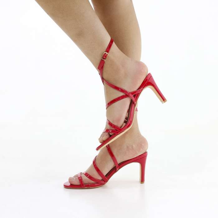 Square block 7.5 cm heel strippy sandal in patent pu