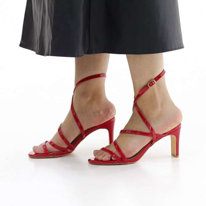 Square block 7.5 cm heel strippy sandal in patent pu