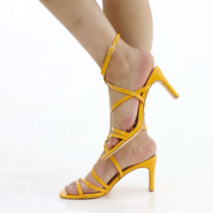 Square block 7.5 cm heel strippy sandal in patent pu