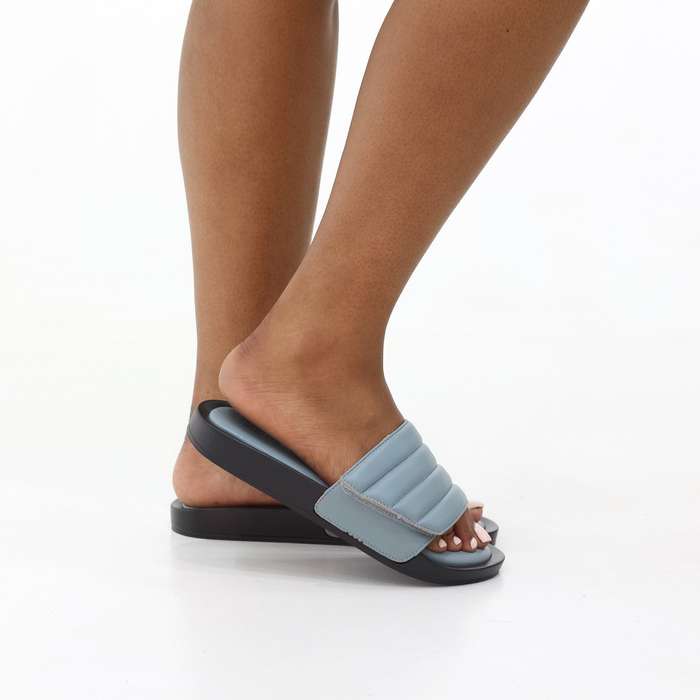 Beach one band bubble valcro slide