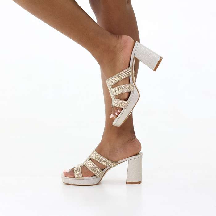 Berry block 7.5 cm heel slide wih diamante upper