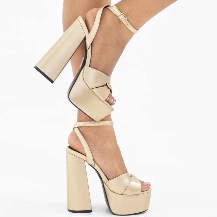 Pretty 14cm platform heel one band ankle strap sandal gold