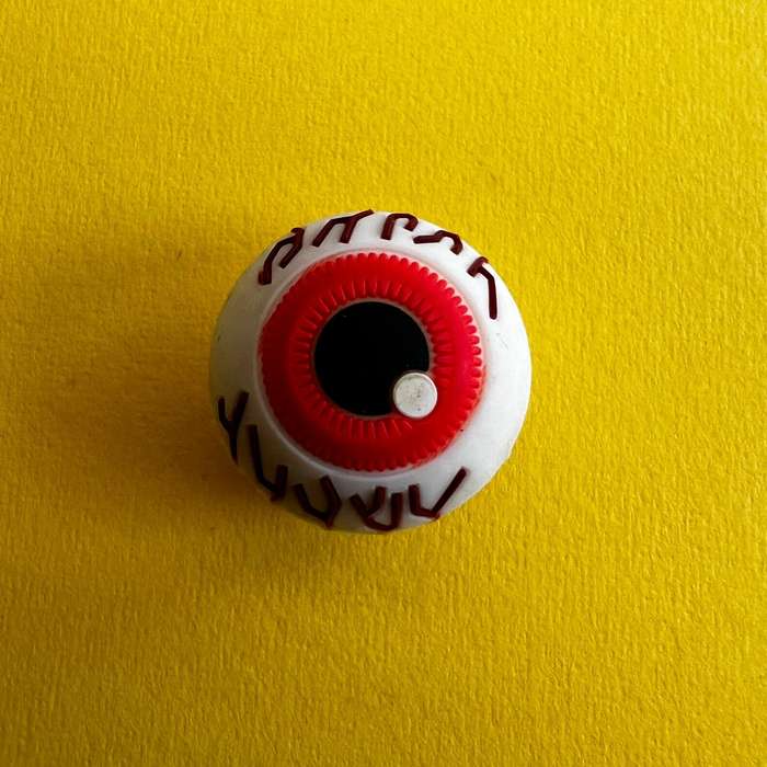 Eye