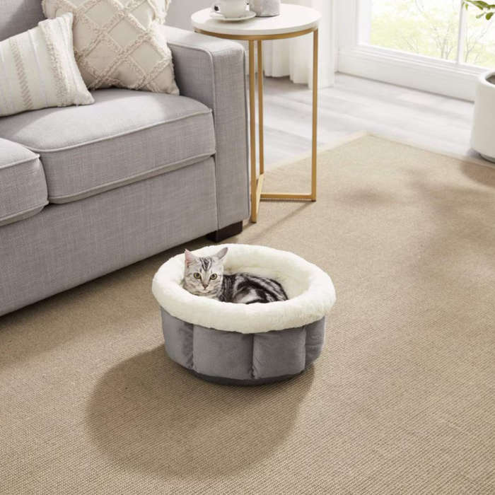 Best Friends by Sheri Cuddle Cup Ilan Dog & Cat Bed