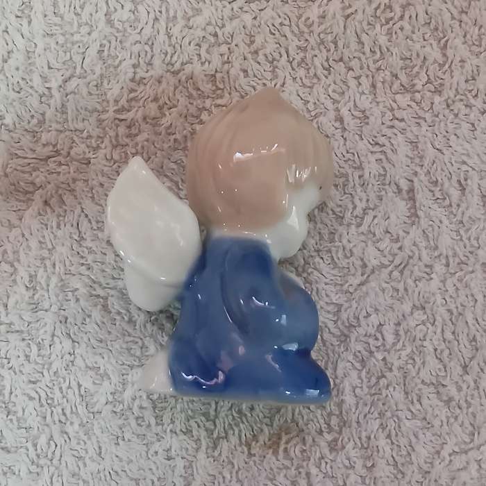Angel Praying Miniature