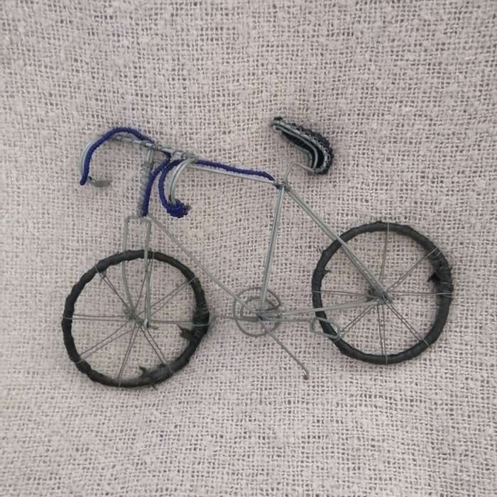 Charming Wire Bicycle (Small)