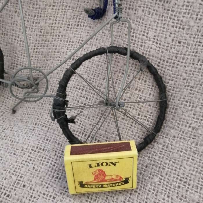 Charming Wire Bicycle (Small)