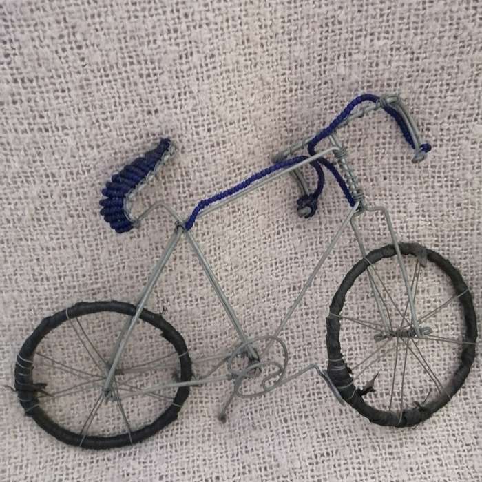 Charming Wire Bicycle (Small)