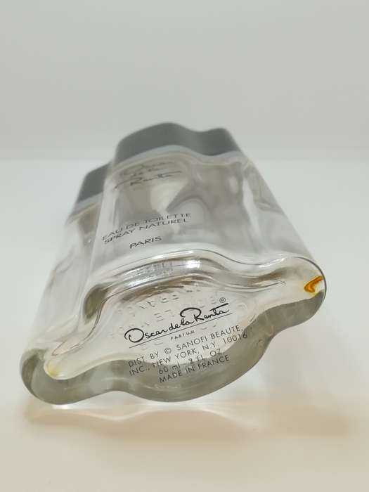 Perfume Bottle (Empty) - Oscar de la Renta (Oscar de la Renta)