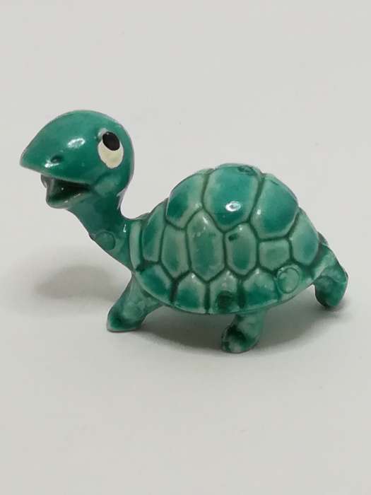 Miniature Cute Green Ceramic Tortoise - Design 1 (Miniature, suitable for printer's tray)