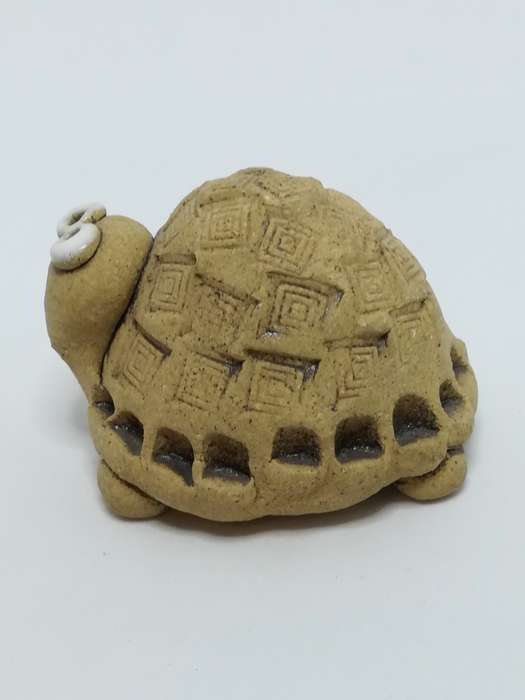 Miniature Clay Tortoise with Big White Bead Eyes (Miniature, suitable for printer's tray)