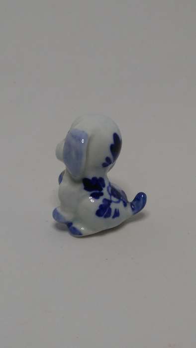 Miniature Ceramic Blue & White Delft Style Puppy (Elesva Holland) (Miniature, suitable for printe...