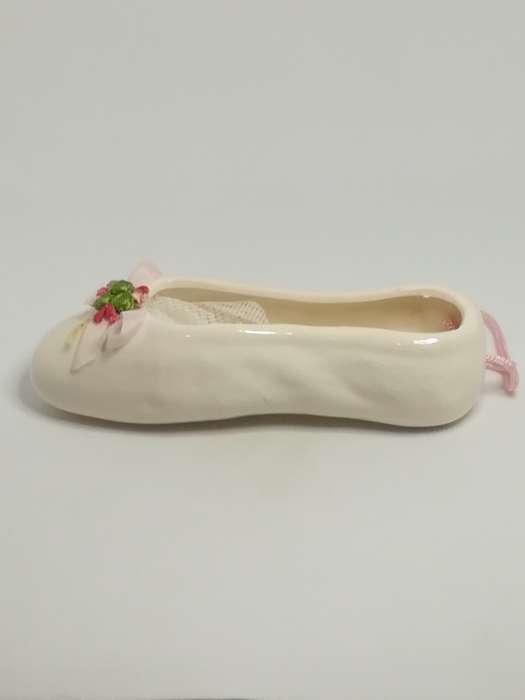 Small Single Pink Ceramic Ballet Slipper