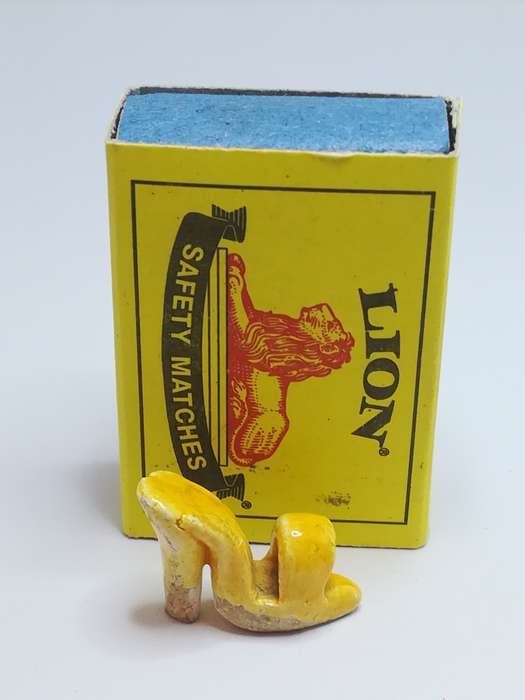 Miniature Single Yellow Ceramic High Heel Open Toe Shoes (Miniature, suitable for printer's tray)