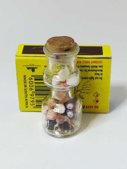 Miniature Bottle with Mini Shells & Cork Lid (Miniature, suitable for printer's tray)