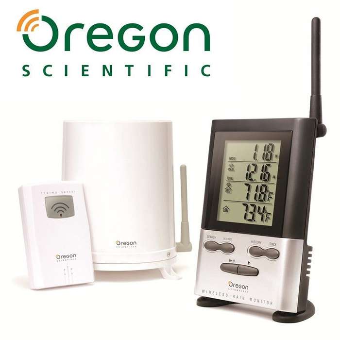Wireless Rain Gauge with Outdoor Thermometer - Oregon Scientific