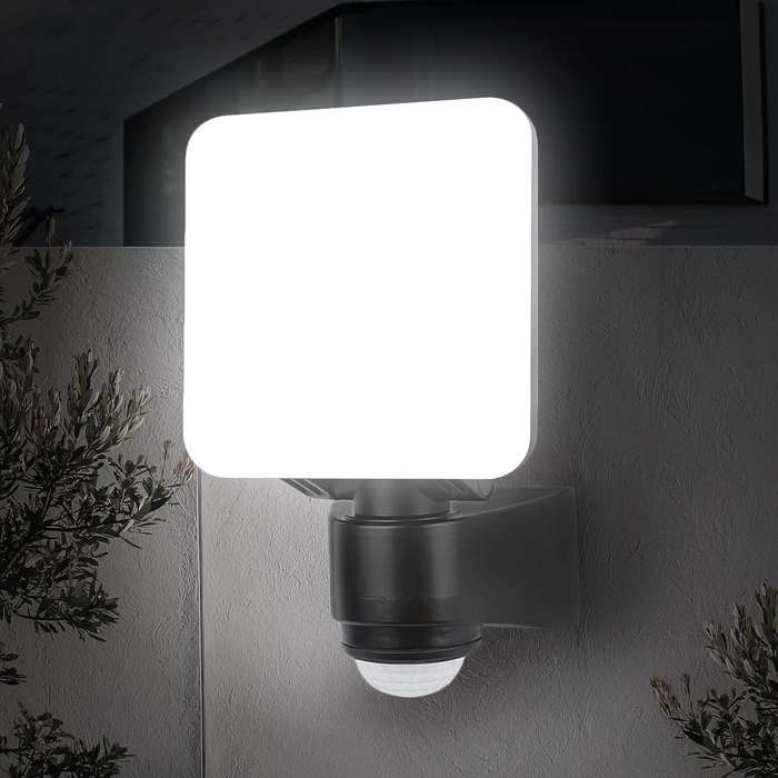 LED Flood Light - 10W / 20W Adjustable Head LED Floodlight (Motion Sensor)